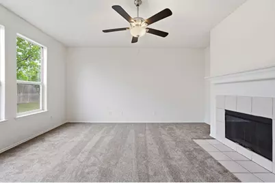 725 Parkford Lane, Arlington, TX 76001 - Photo 9