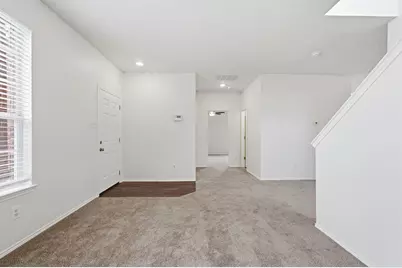 725 Parkford Lane, Arlington, TX 76001 - Photo 7