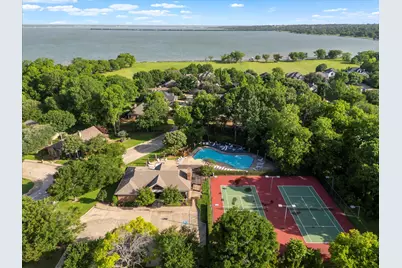 946 Briar Oaks Drive, Rockwall, TX 75087 - Photo 35