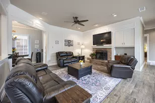 5909 Fairmount Dr, Plano, TX 75093 - Photo 17