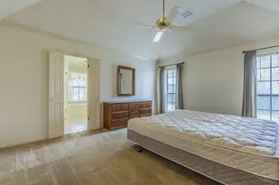 9900 Oak Ridge Cir, Woodway, TX 76712 - Photo 11