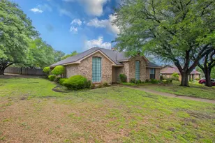 9900 Oak Ridge Cir, Woodway, TX 76712 - Photo 21