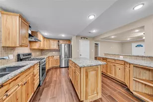 925 Jennings Ln, Azle, TX 76020 - Photo 13