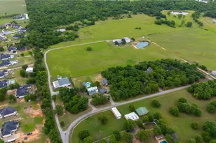 925 Jennings Ln, Azle, TX 76020 - Photo 29