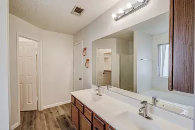 7133 Amber Drive, Dallas, TX 75241 - Photo 9