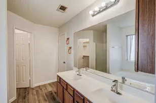 7133 Amber Dr, Dallas, TX 75241 - Photo 9