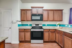 136 Kennedy Dr, Venus, TX 76084 - Photo 3