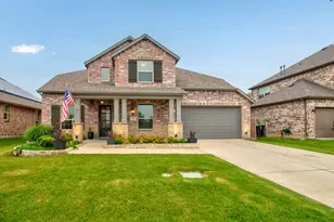 2504 Lakeside Dr, Aubrey, TX 76227 - Photo 3
