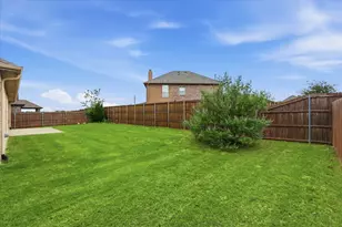 215 Equestrian Rd, Hickory Creek, TX 75065 - Photo 33