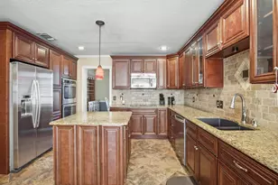 3428 Pembroke Pl, Bedford, TX 76021 - Photo 15