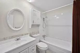 817 Oakland St, Grand Prairie, TX 75052 - Photo 21