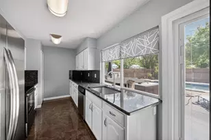817 Oakland St, Grand Prairie, TX 75052 - Photo 15
