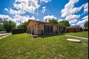817 Oakland St, Grand Prairie, TX 75052 - Photo 3