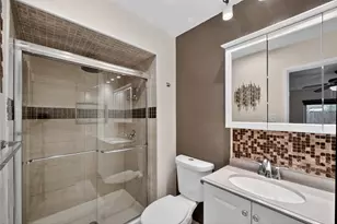 817 Oakland St, Grand Prairie, TX 75052 - Photo 25