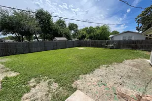 12645 Hallum St, Dallas, TX 75243 - Photo 21