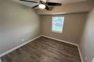 12645 Hallum St, Dallas, TX 75243 - Photo 11