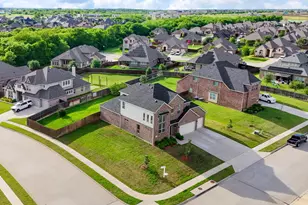 614 Woodridge Dr, Oak Point, TX 75068 - Photo 3