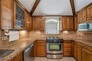 153 Creek Courts Dr, Trophy Club, TX 76262 - Photo 5