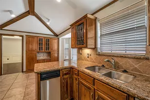 153 Creek Courts Dr, Trophy Club, TX 76262 - Photo 7