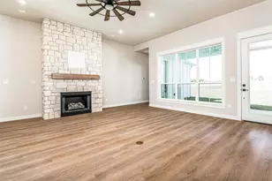 13929 Jackson Rd, Krum, TX 76249 - Photo 7