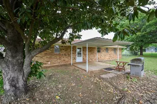 820 N Ave A, Springtown, TX 76082 - Photo 21