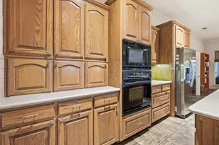 4104 Mojave Dr, Granbury, TX 76049 - Photo 11