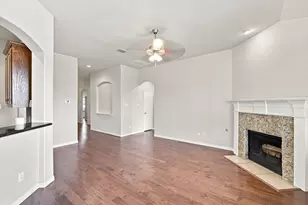 1020 Lake Hollow Dr, Little Elm, TX 75068 - Photo 7