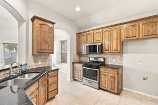 1020 Lake Hollow Dr, Little Elm, TX 75068 - Photo 9