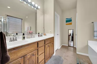 1020 Lake Hollow Drive, Little Elm, TX 75068 - Photo 15