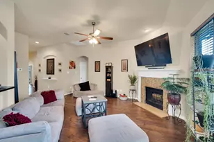 1020 Lake Hollow Dr, Little Elm, TX 75068 - Photo 9