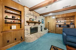 2213 Shadywood Ct, Arlington, TX 76012 - Photo 9