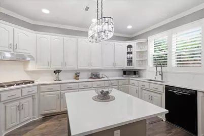 621 Wyndham Circle, Keller, TX 76248 - Photo 11