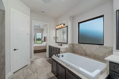 8220 Stonewall Drive, Waxahachie, TX 75167 - Photo 17