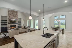 8220 Stonewall Dr, Waxahachie, TX 75167 - Photo 7