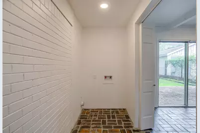 2013 Huntington Lane, Fort Worth, TX 76110 - Photo 29