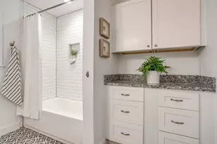 2013 Huntington Ln, Fort Worth, TX 76110 - Photo 25