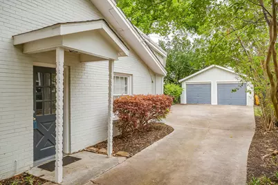 2013 Huntington Lane, Fort Worth, TX 76110 - Photo 35