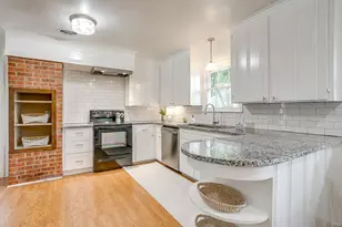2013 Huntington Ln, Fort Worth, TX 76110 - Photo 11