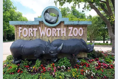 2013 Huntington Lane, Fort Worth, TX 76110 - Photo 39