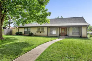 800 Glen Key St, Denison, TX 75020 - Photo 1