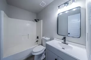 3021 Lago Vista Ct, Dallas, TX 75236 - Photo 9