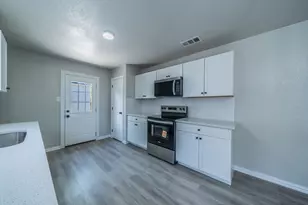 3021 Lago Vista Ct, Dallas, TX 75236 - Photo 5