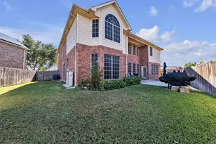 2244 Condor St, Grand Prairie, TX 75052 - Photo 35