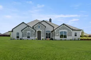 26 Old Crow Rd, Joshua, TX 76058 - Photo 1