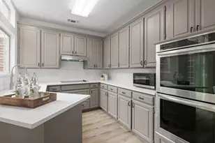 1401 Carver Ln, Irving, TX 75061 - Photo 11