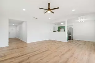 2654 Arlington Ln, Lancaster, TX 75134 - Photo 5
