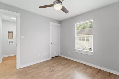 307 N Henry Street, Lindale, TX 75771 - Photo 15