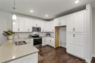 1735 Wittington Pl, Farmers Branch, TX 75234 - Photo 9