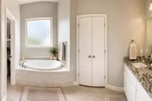 2523 Creek Dr, Granbury, TX 76048 - Photo 5