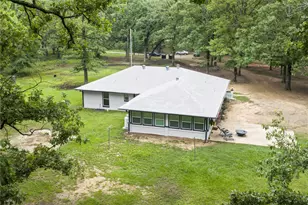 454 Co Rd 1485, Bogata, TX 75417 - Photo 37